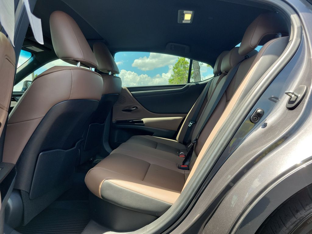 used 2023 Lexus ES car, priced at $41,998