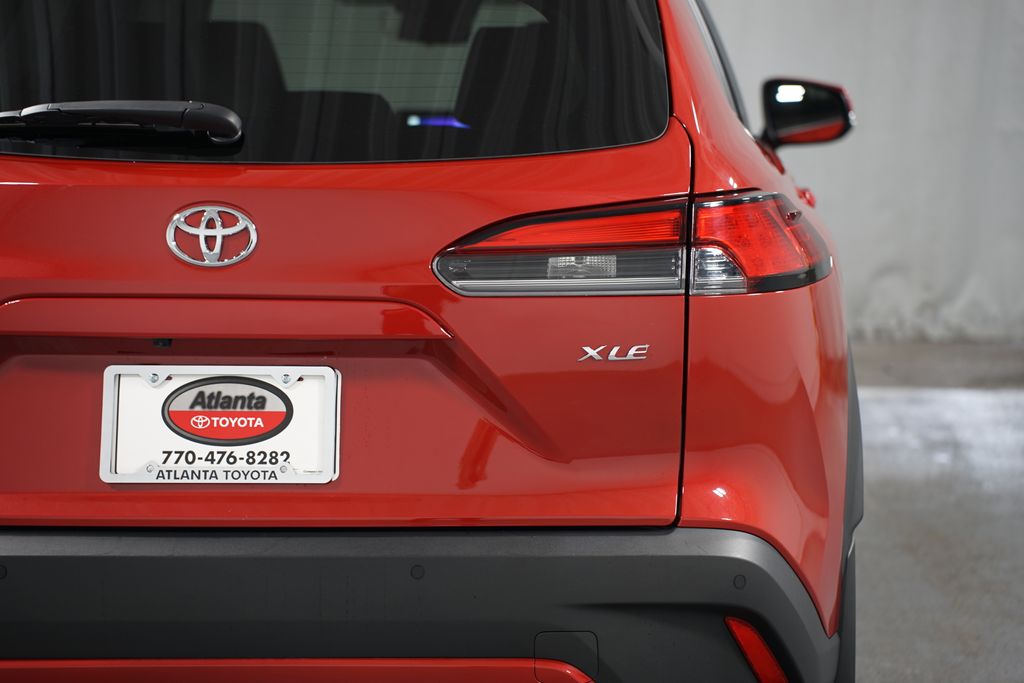 2024 Toyota Corolla Cross XLE 10