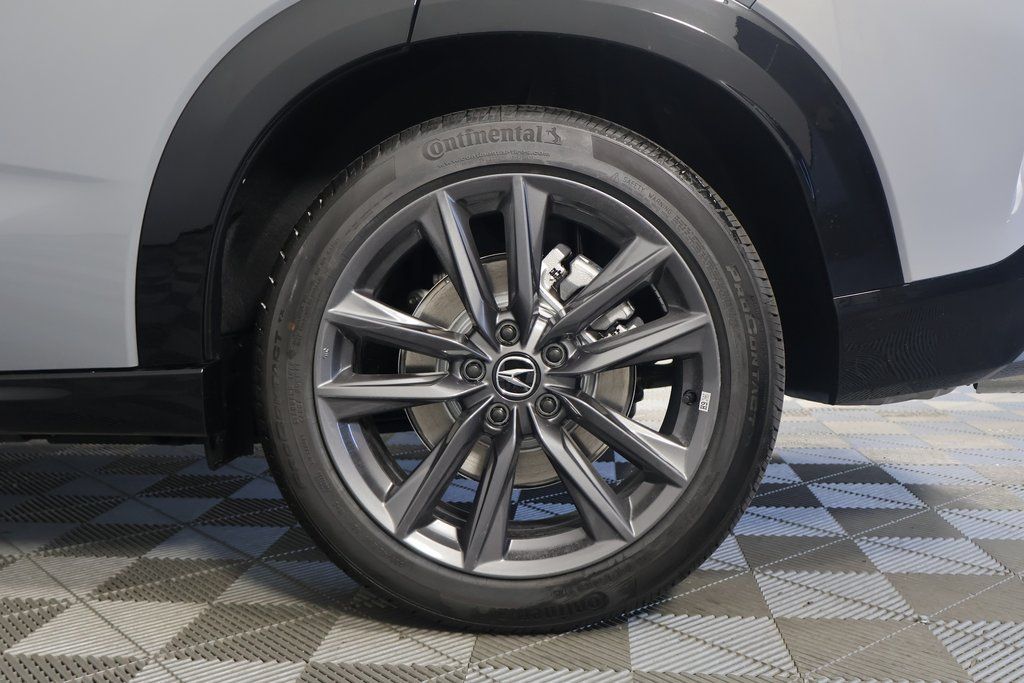 Thumbnail: 2025 Acura ADX - 10