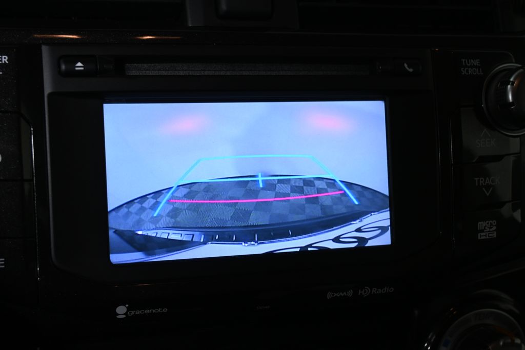 Thumbnail: 2016 Toyota 4Runner - 22