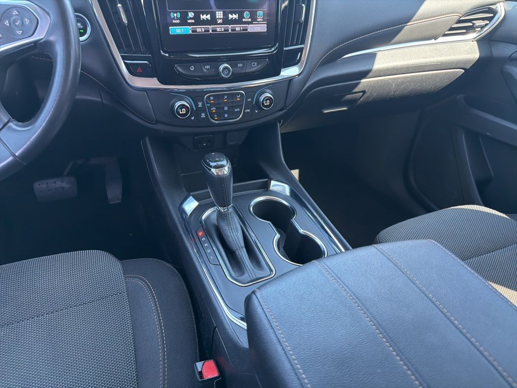 Thumbnail: 2018 Chevrolet Traverse - 15