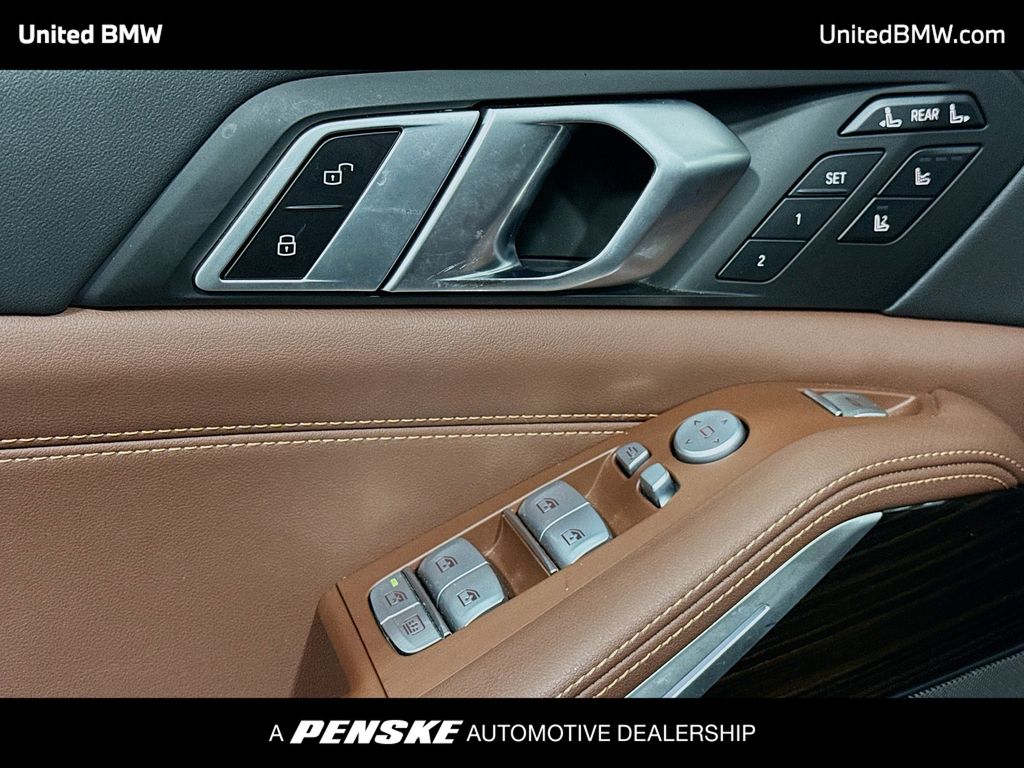 Thumbnail: 2024 BMW X7 - 3