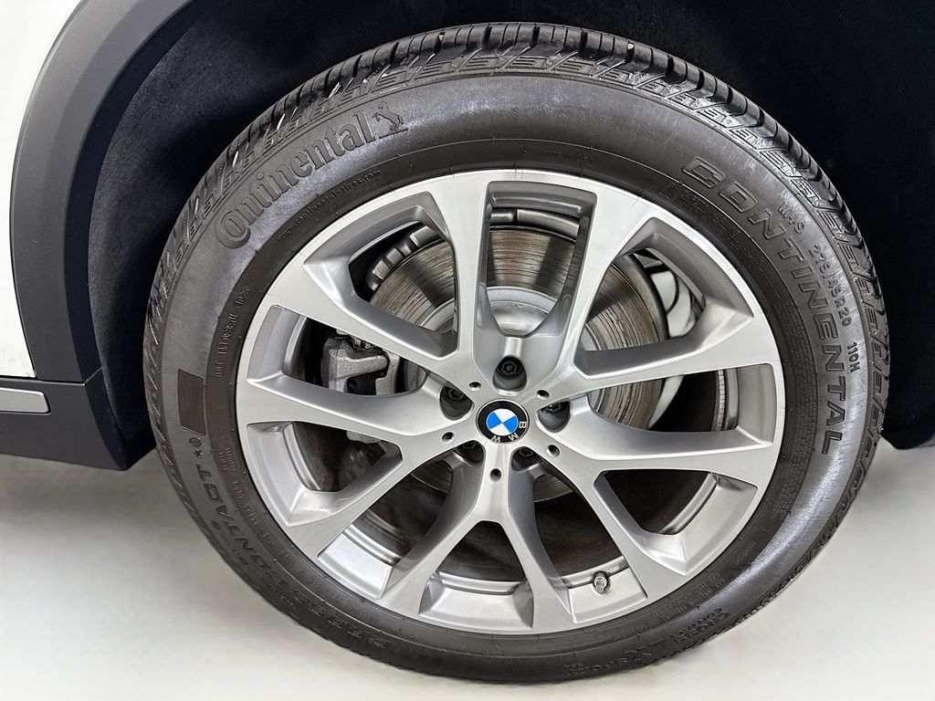 Thumbnail: 2026 BMW X5 - 30