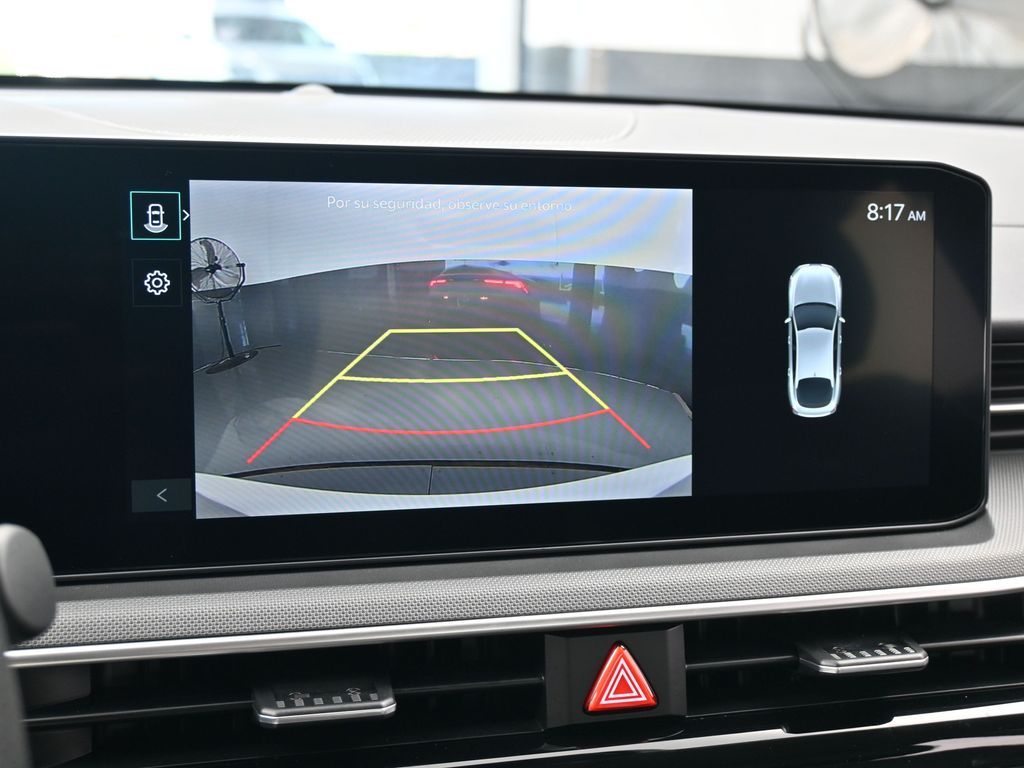 New 2025 Snow White Pearl Kia LXS image 17