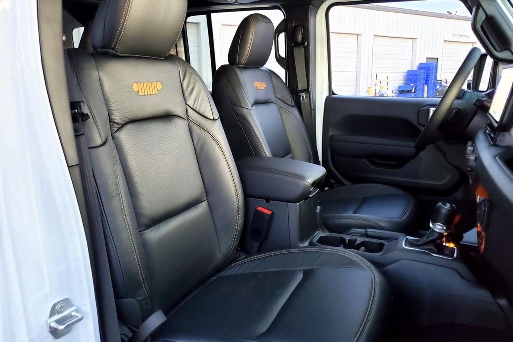 2025 Jeep Wrangler 4xe Willys 4XE - Photo 14