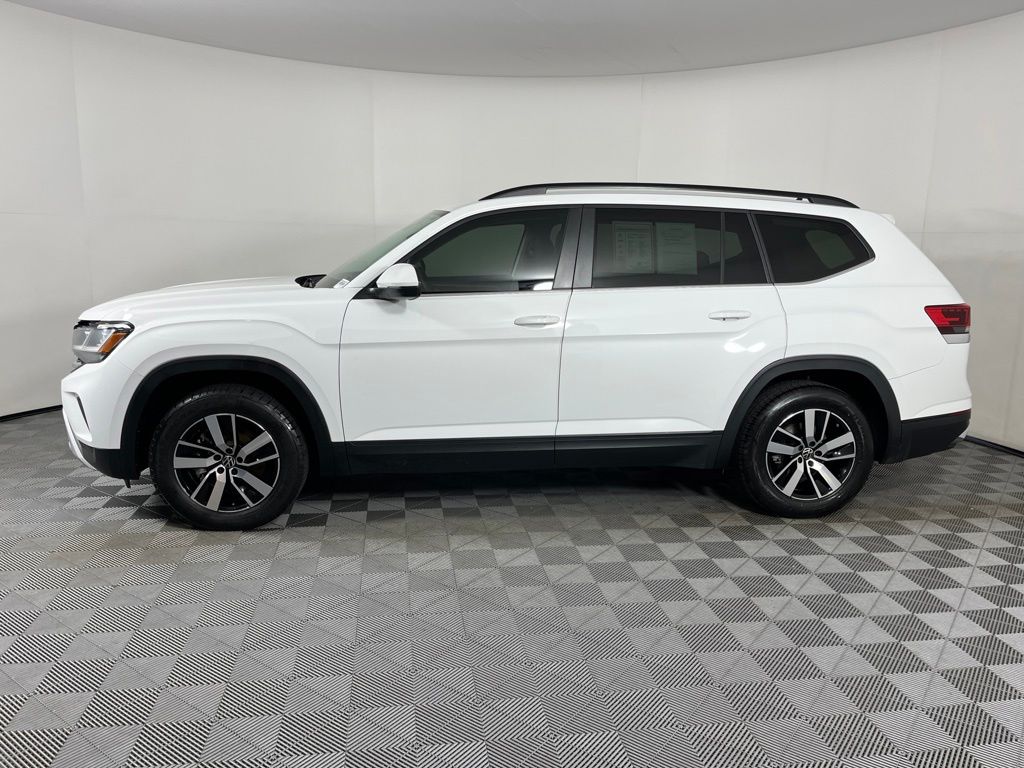Thumbnail: 2022 Volkswagen Atlas - 2