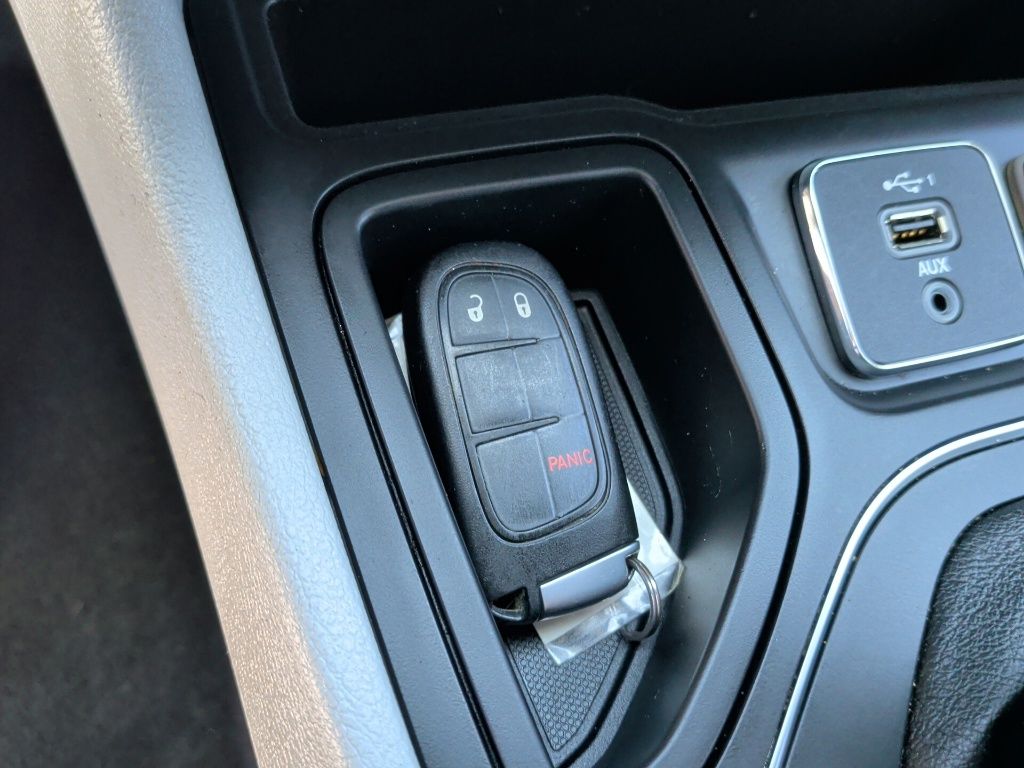 2020 Jeep Cherokee Latitude Plus White at Parkway Family Mazda