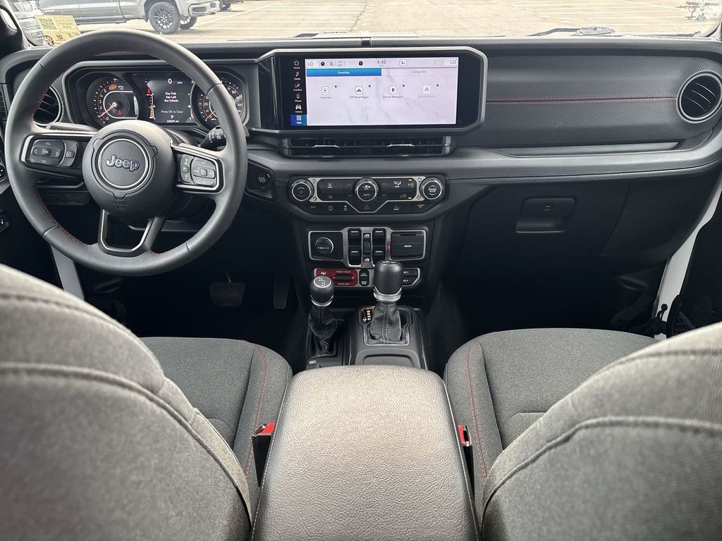 Used 2024 Jeep Wrangler SUV
