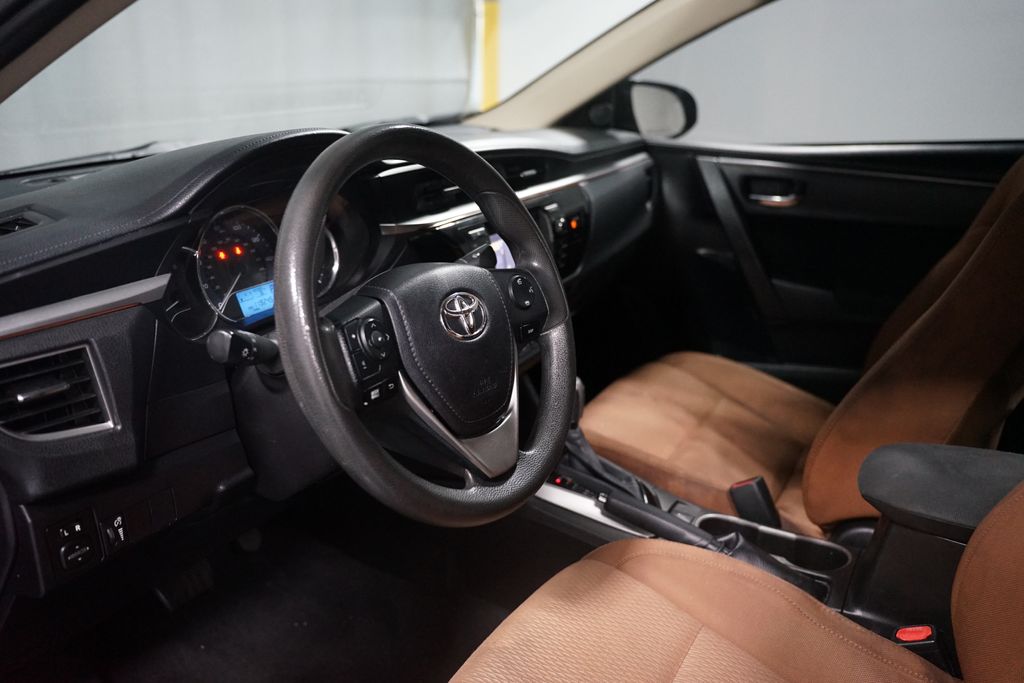 Thumbnail: 2016 Toyota Corolla - 6