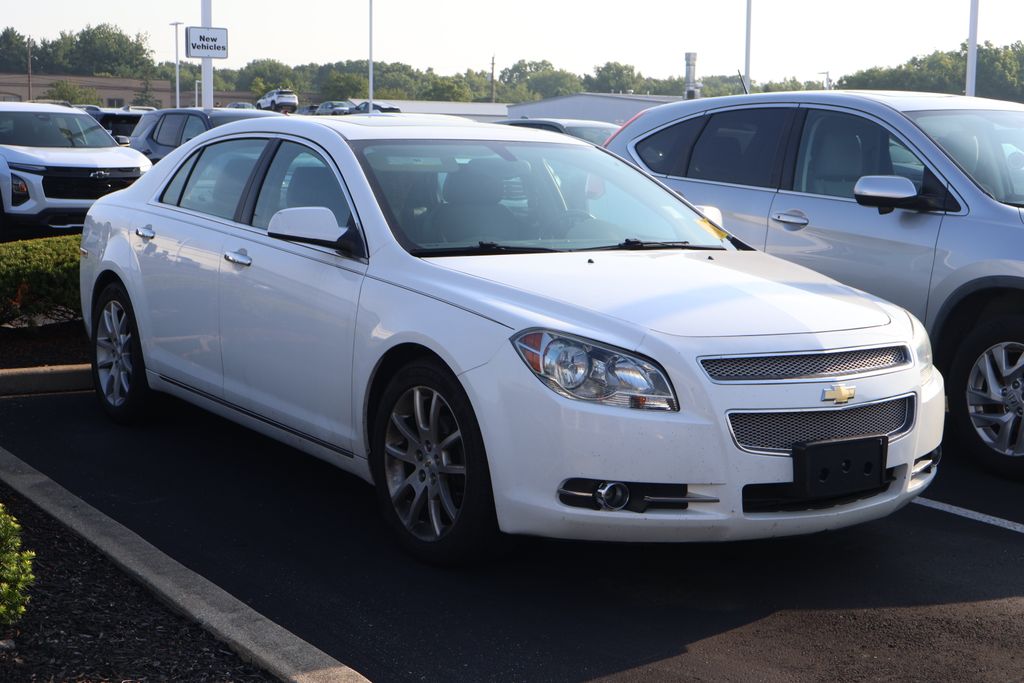 Thumbnail: 2012 Chevrolet Malibu - 3