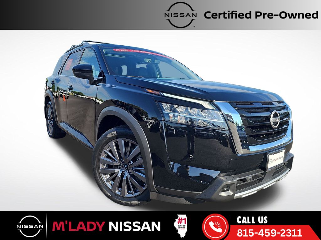2024 Nissan Pathfinder SL 4WD's photo