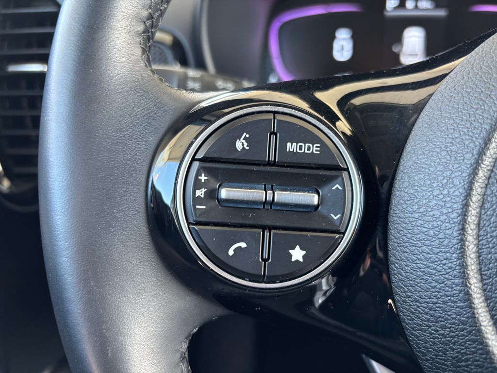 Thumbnail: 2023 Kia Soul - 11