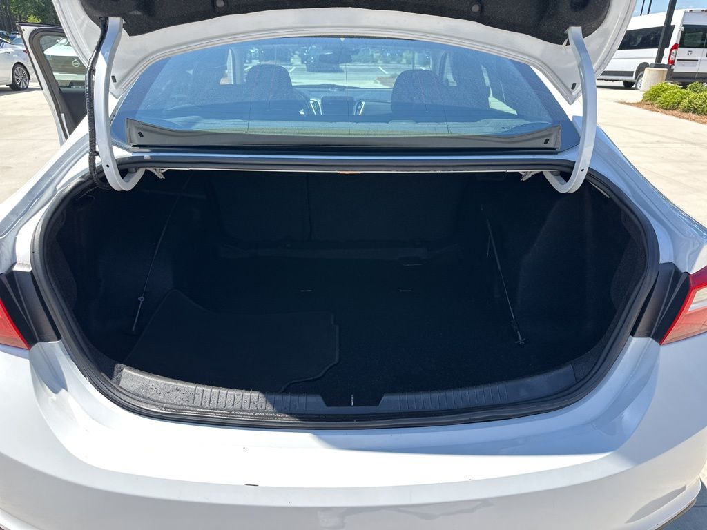 2023 Summit White Chevrolet Malibu LT FWD Sedan
