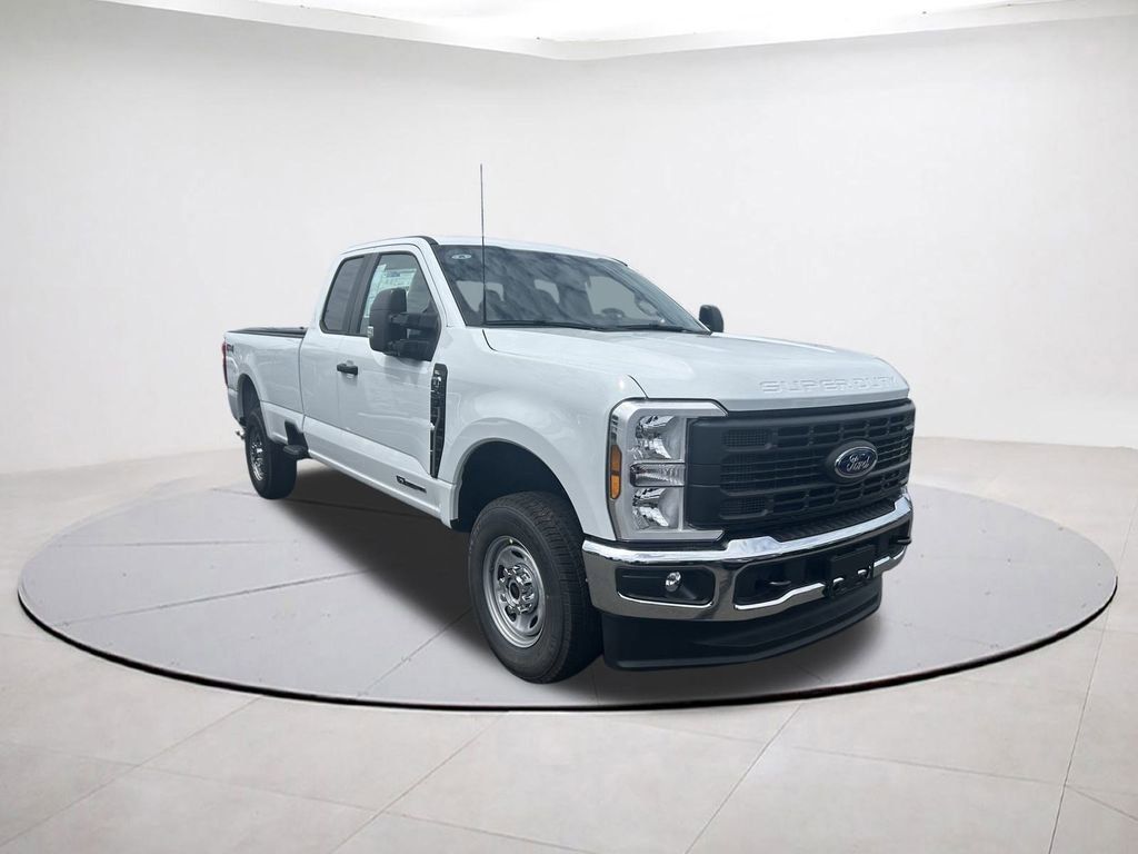 2025 Ford F-250 Super Duty XL SuperCab LB 4WD