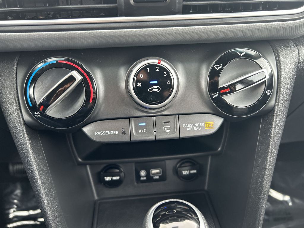 Thumbnail: 2018 Hyundai Kona - 18