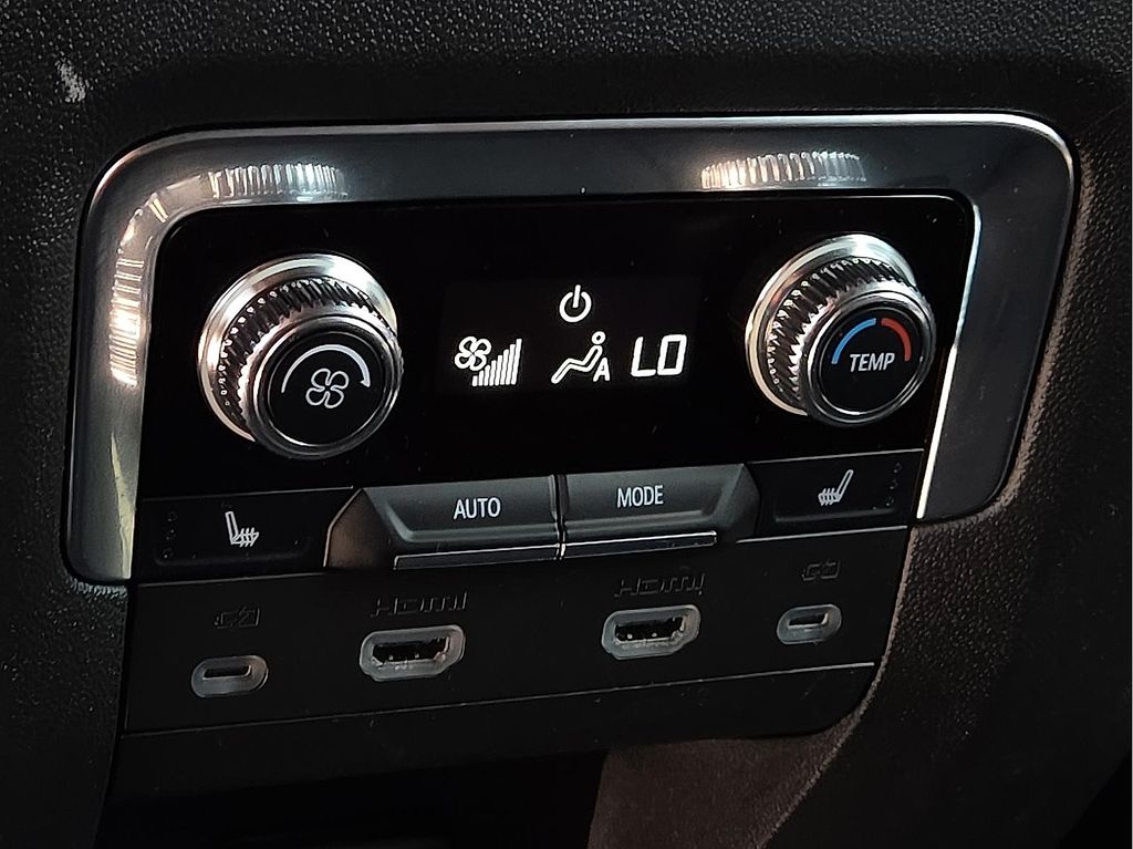 Used 2023 GMC Yukon XL Denali Ultimate For Sale in Farmington, AR