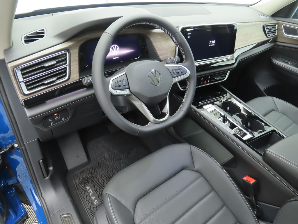 Thumbnail: 2026 Volkswagen Atlas - 9