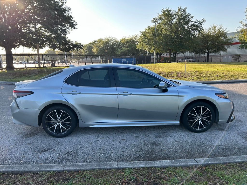 Thumbnail: 2024 Toyota Camry - 6