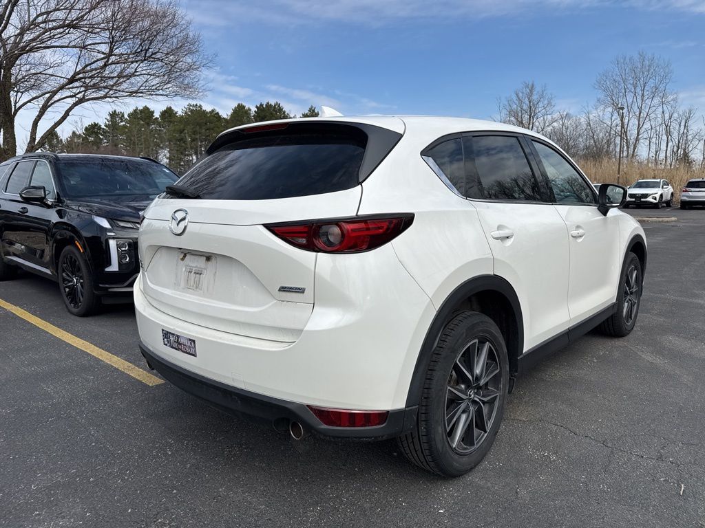 Used 2017 White Mazda Grand Touring image 10