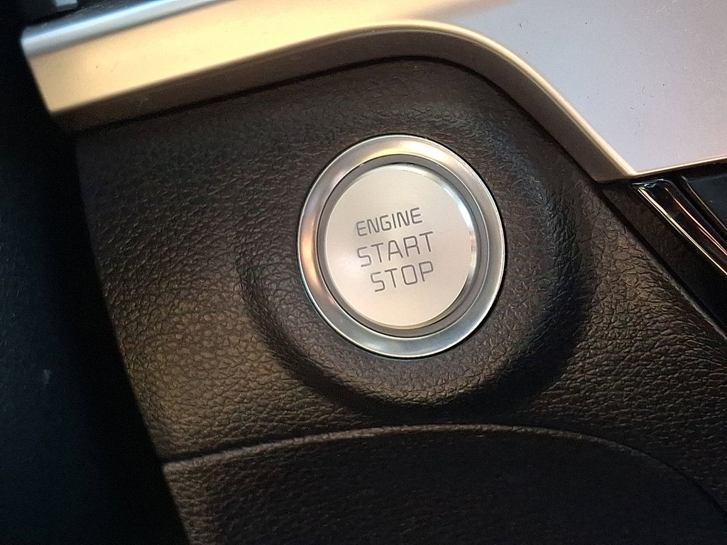 2023 Kia Telluride S - Photo 25