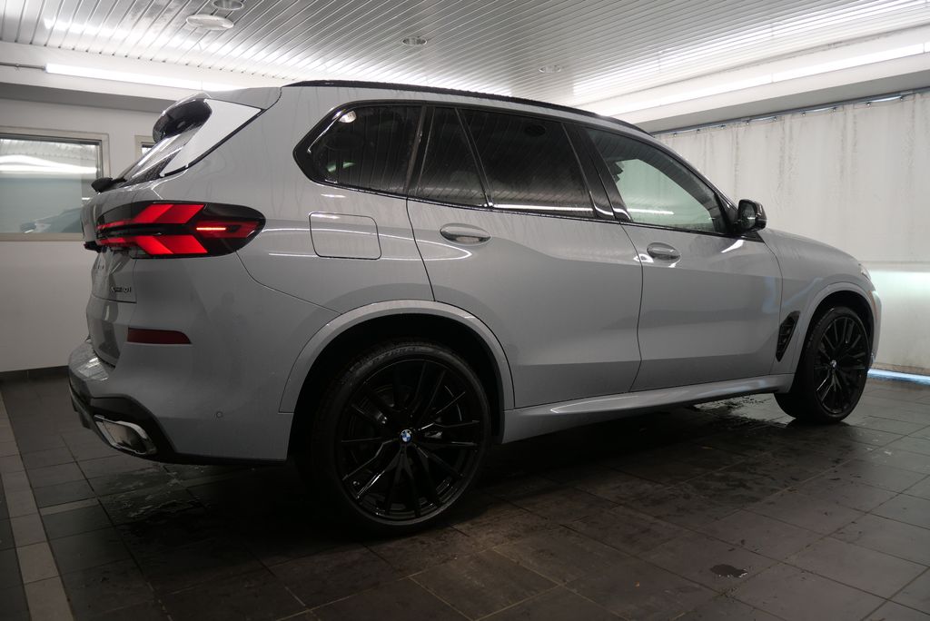 2025 BMW X5 xDrive40i 7