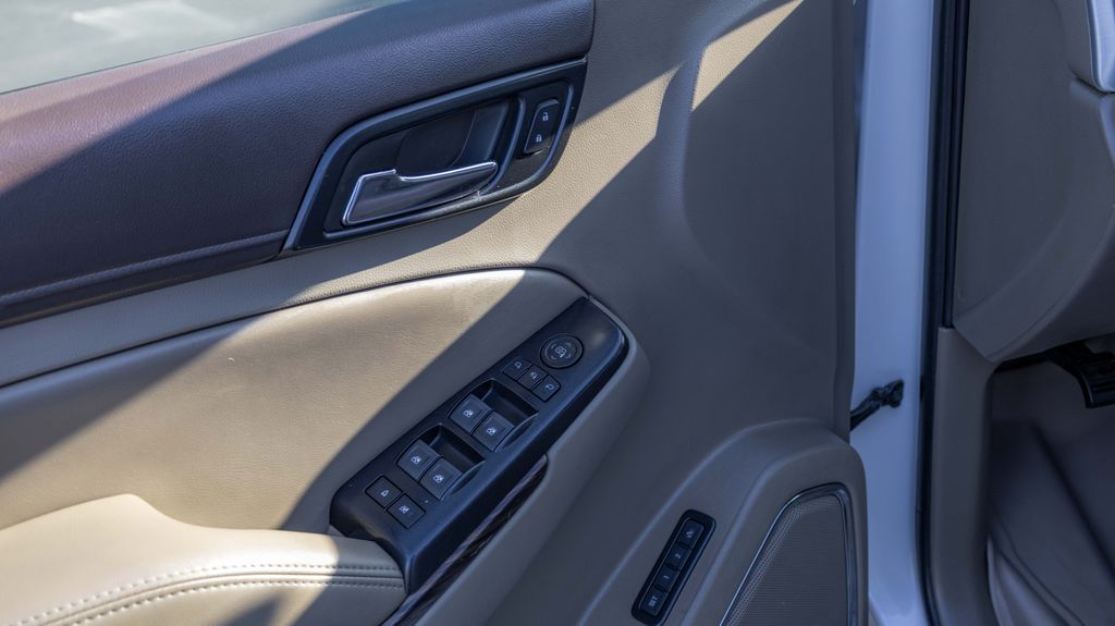 Used 2018 GMC Yukon XL SLT 4D Sport Utility