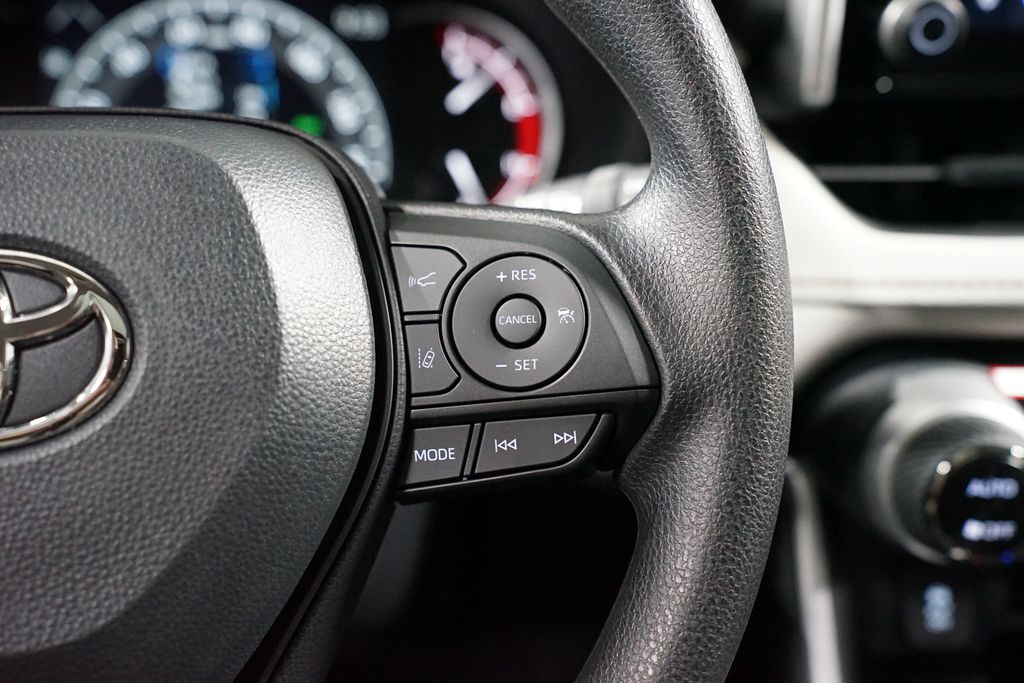 Thumbnail: 2025 Toyota RAV4 - 13