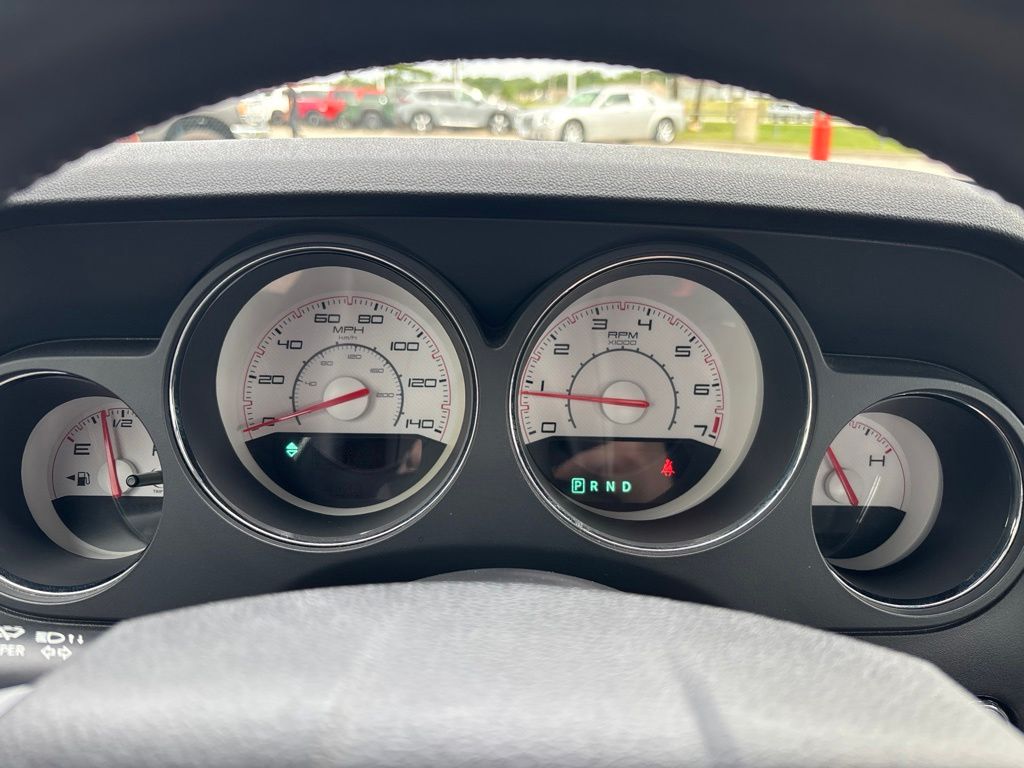 Used 2013 Dodge Challenger SXT with VIN 2C3CDYAG2DH713466 for sale in Kansas City