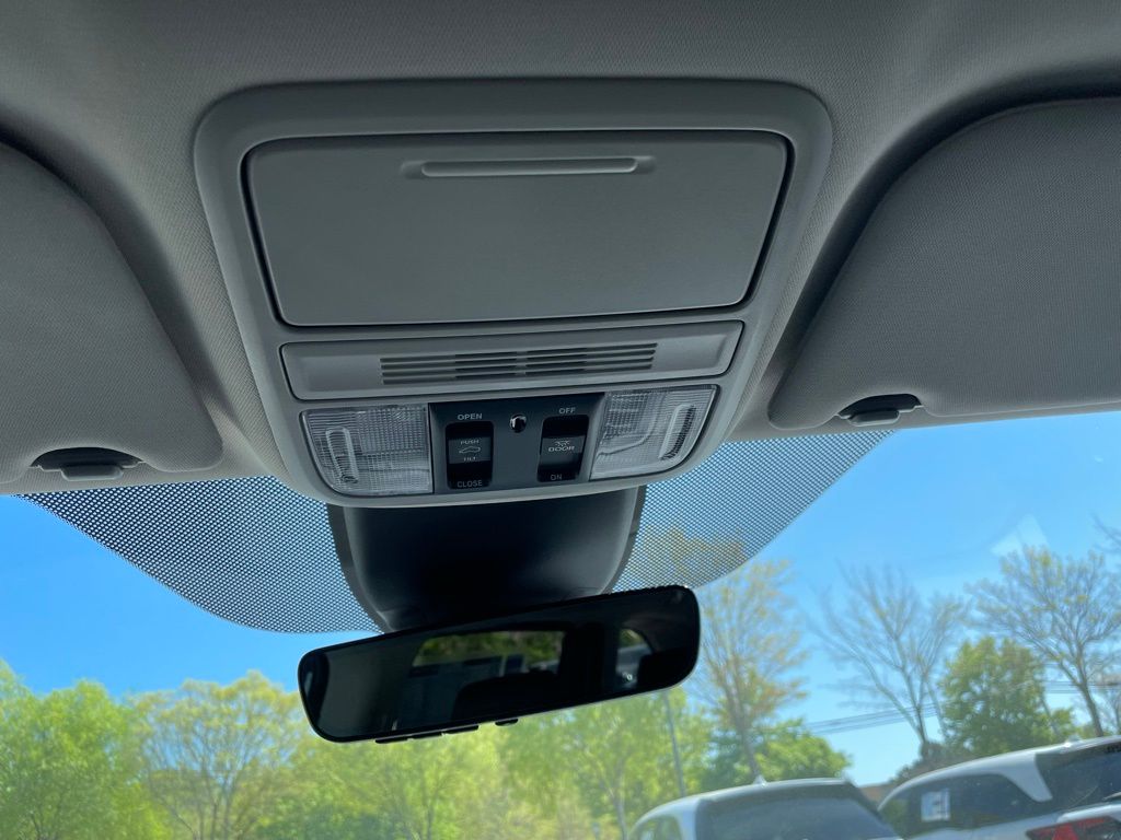 Thumbnail: 2026 Honda Odyssey - 16