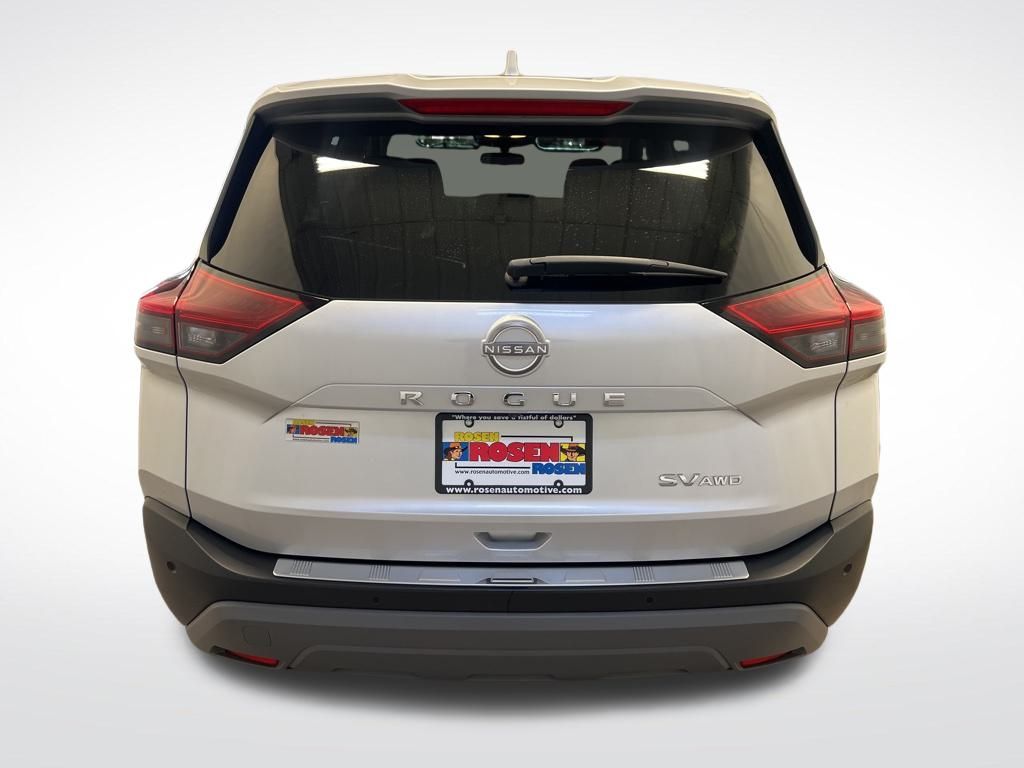 2022 Nissan Rogue SV photo
