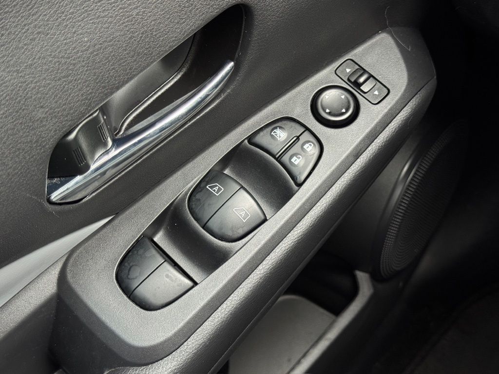 2021 Nissan Kicks SR Gray at Emmons Autoplex