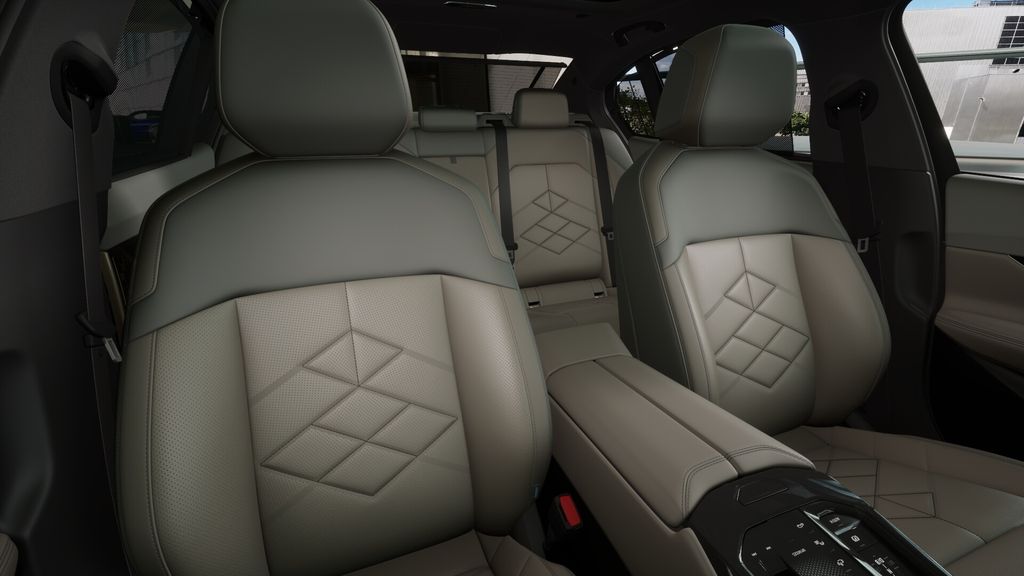 Thumbnail: 2025 BMW i5 - 11