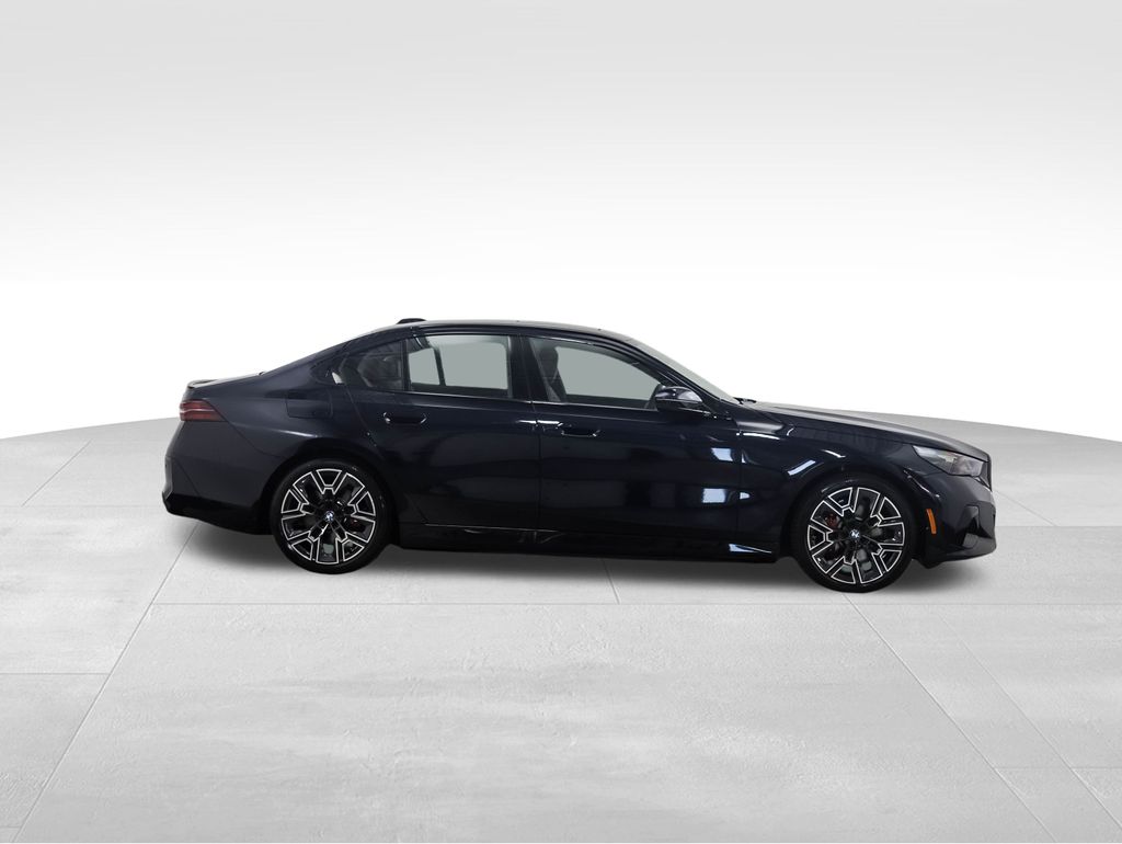 Thumbnail: 2026 BMW i5 - 7