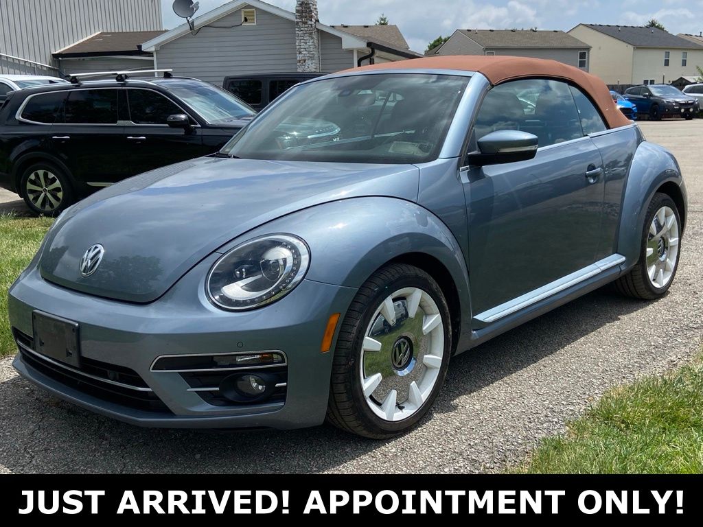 Gray 2019 Volkswagen Beetle 2.0T Final Edition SEL Convertible FWD Convertible Front-Wheel Drive 6-Speed Automatic
