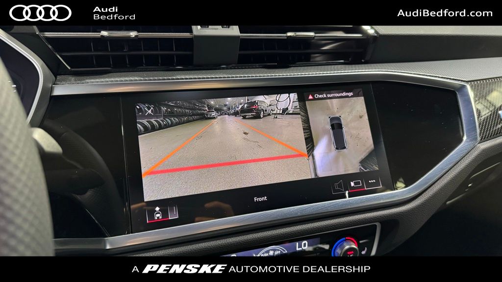 Thumbnail: 2025 Audi Q3 - 16