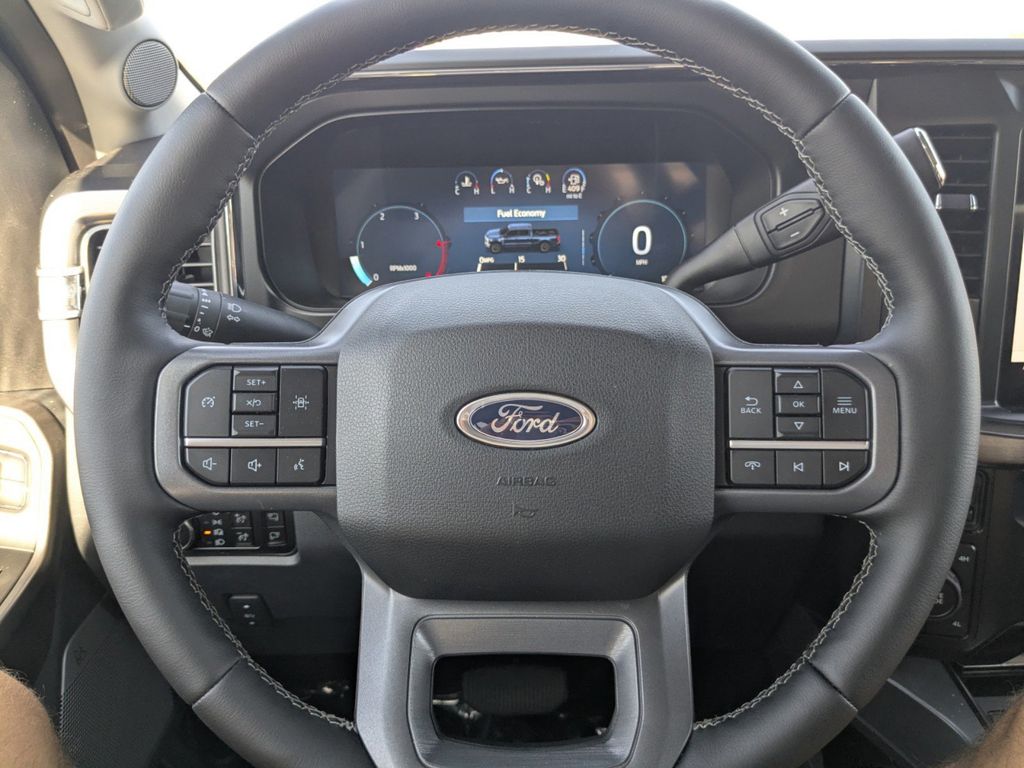 2025 Ford F-550 Chassis LARIAT