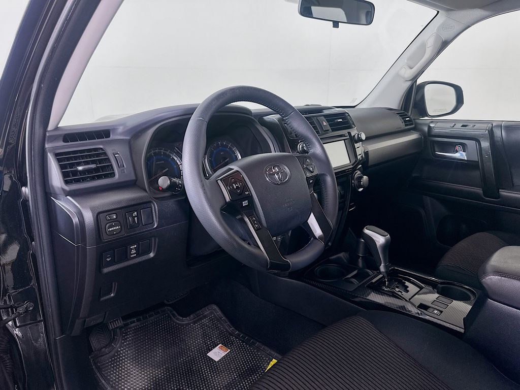 Thumbnail: 2019 Toyota 4Runner - 9