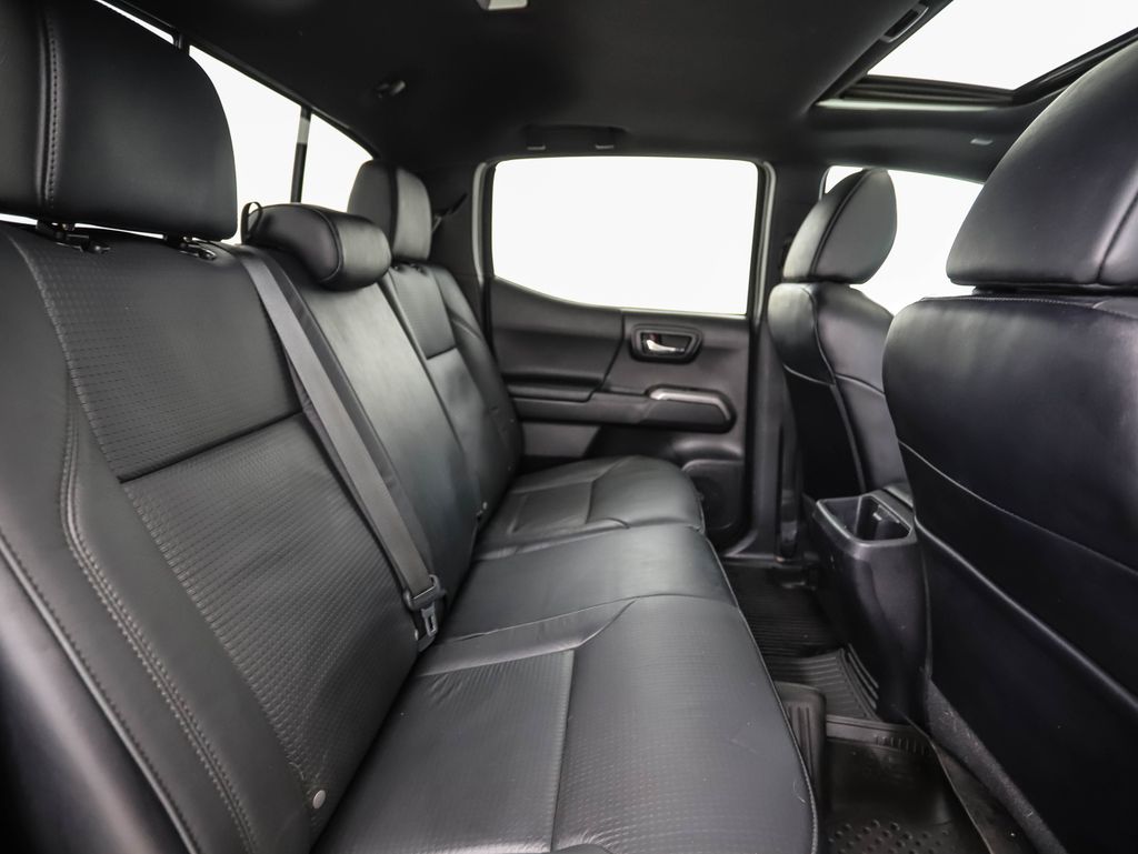 Thumbnail: 2022 Toyota Tacoma - 26