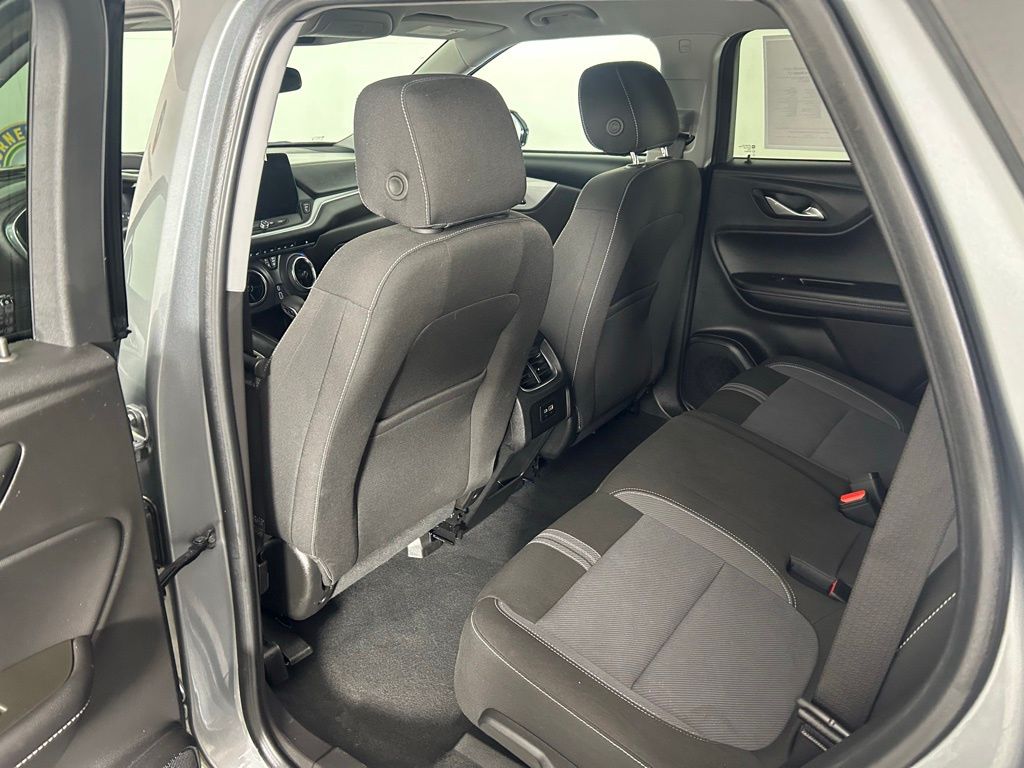 Used 2025 Gray Chevrolet LT image 14