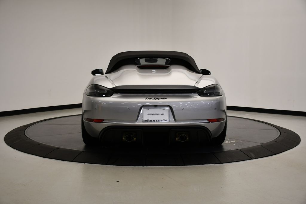Thumbnail: 2021 Porsche  - 6