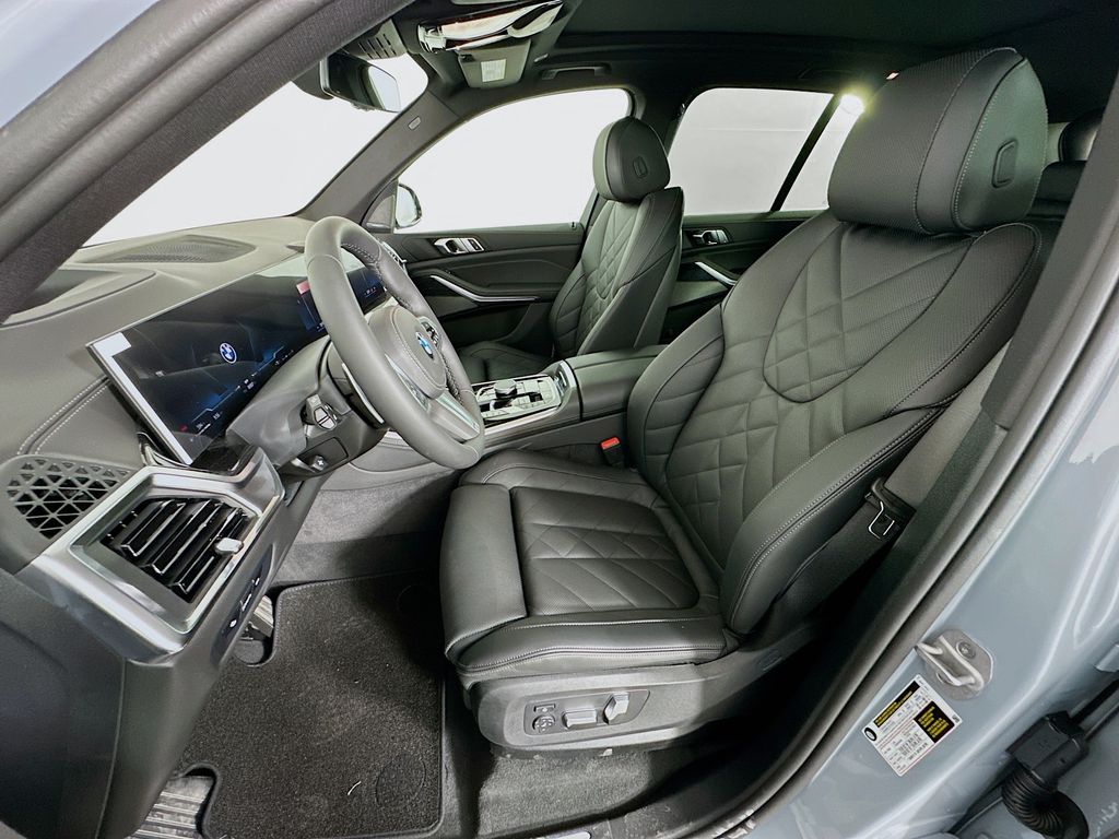 Thumbnail: 2026 BMW X5 - 16