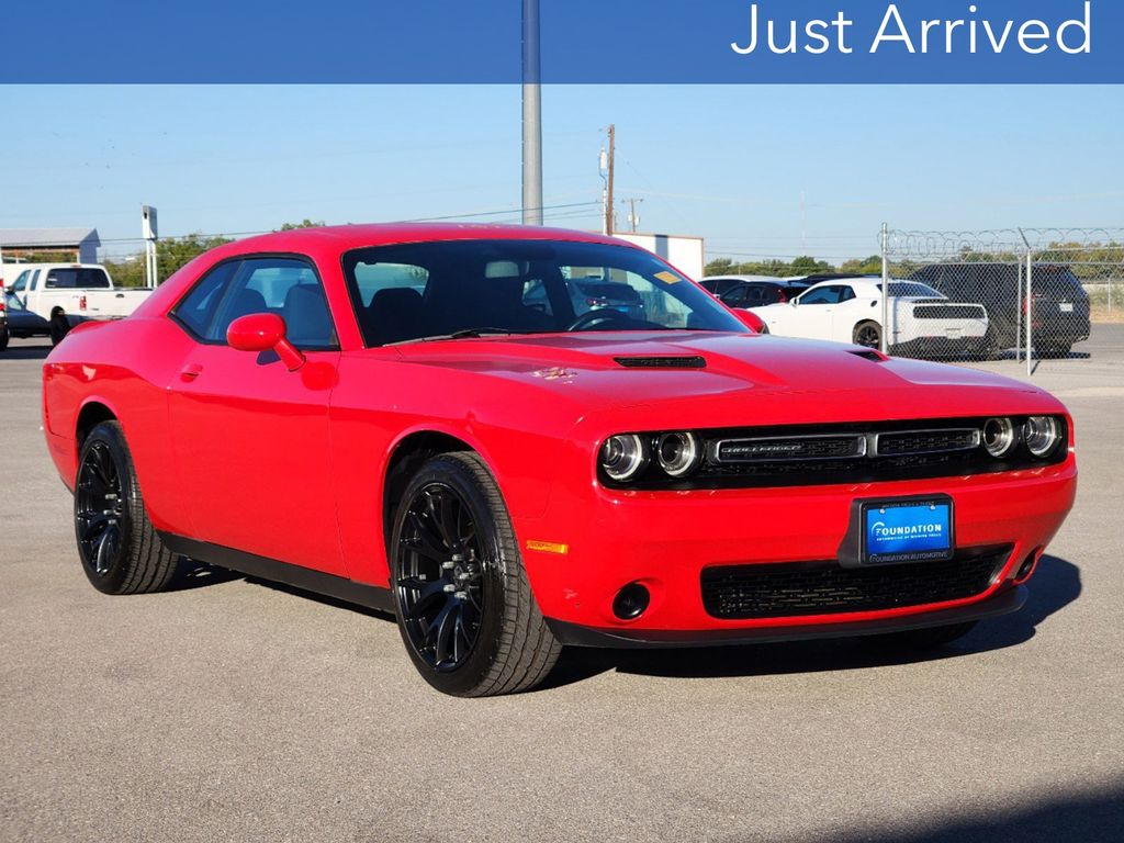 2018 Dodge Challenger SXT 3