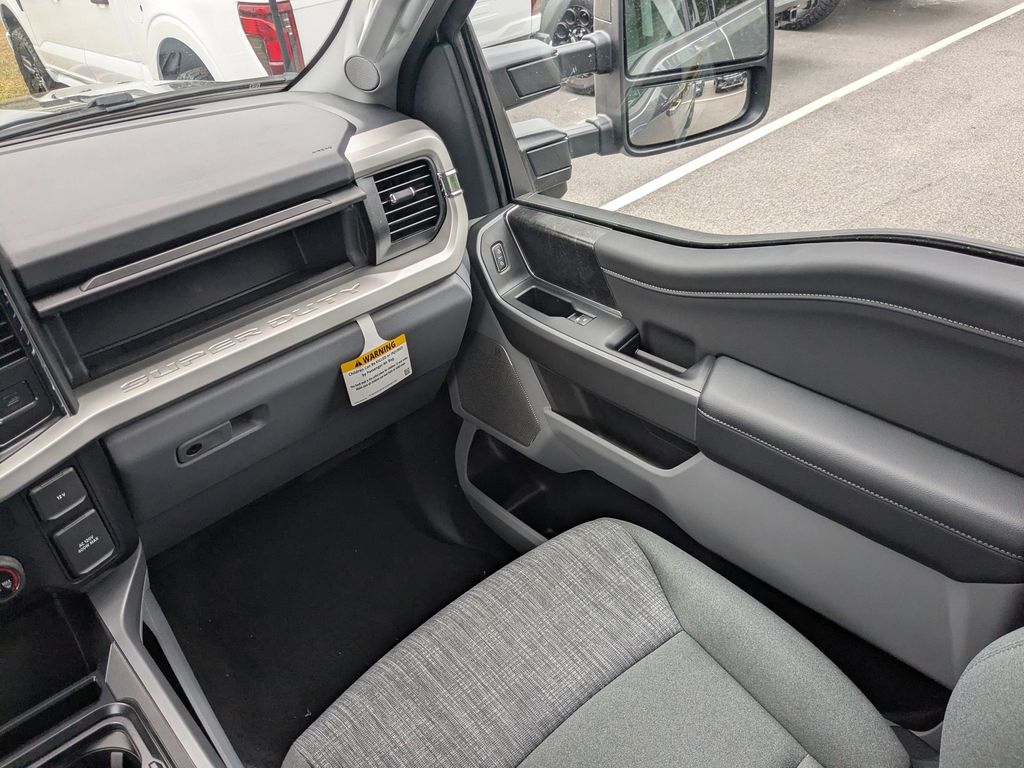 2026 Ford F-250 Super Duty XLT