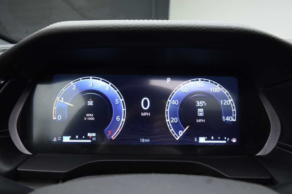 new 2026 Jeep Grand Cherokee car, priced at $41,920
