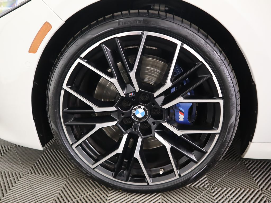 Thumbnail: 2024 BMW 8 Series - 29