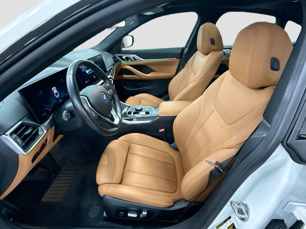 Thumbnail: 2023 BMW i4 - 18