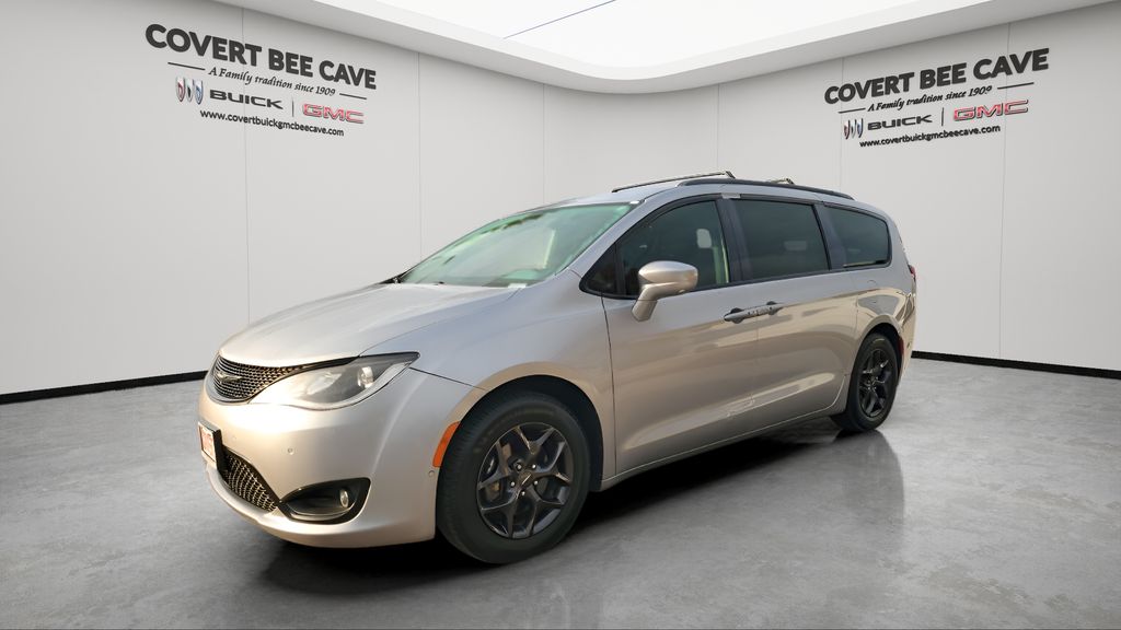 Used Car 2019 Chrysler Pacifica  Touring L Plus For Sale Under $20,000 In Austin, Texas
