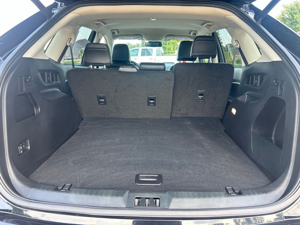 Used 2024 Ford Edge SUV