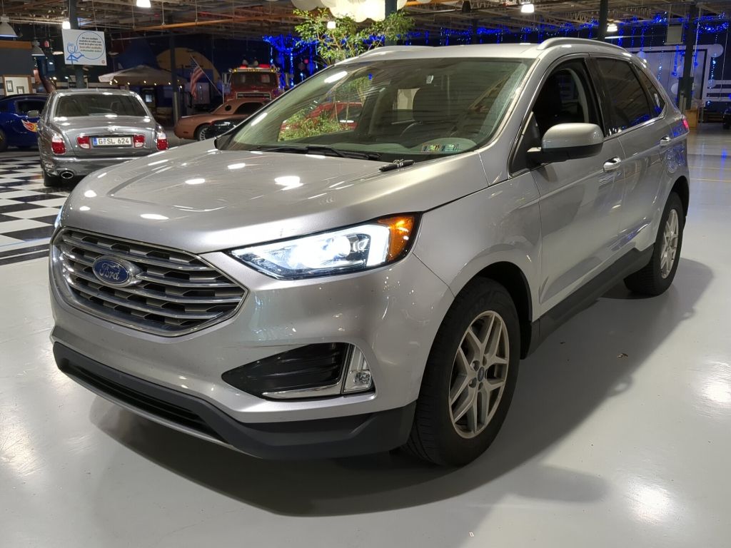 Silver Metallic 2022 Ford Edge SUV / Crossover All-Wheel Drive 8-Speed Automatic