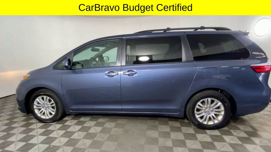 2015 Toyota Sienna XLE 5